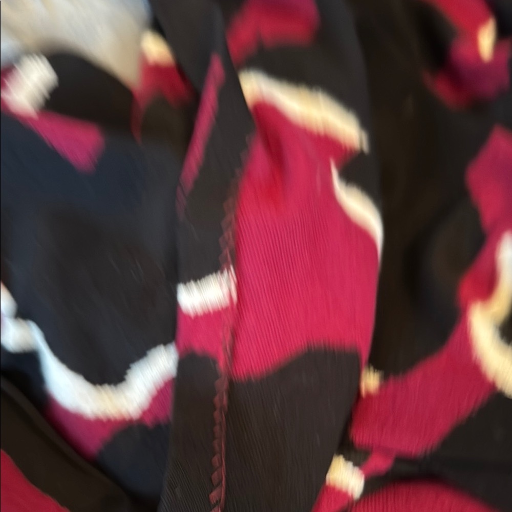 DVF Burgundy and Black Long Sleeve Wrap Dress V-Neck size S/XS EUC - Picture 11 of 12